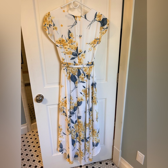 *SOLD* Lulús French Countryside White and Yellow Floral Print High-Low Dress - Picture 6 of 7